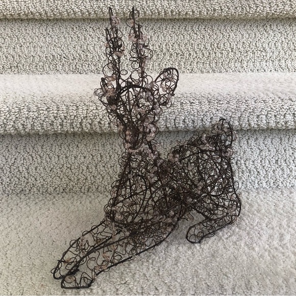 🎄Holiday Decorative Wire Deer. 🦌 - Picture 2 of 4